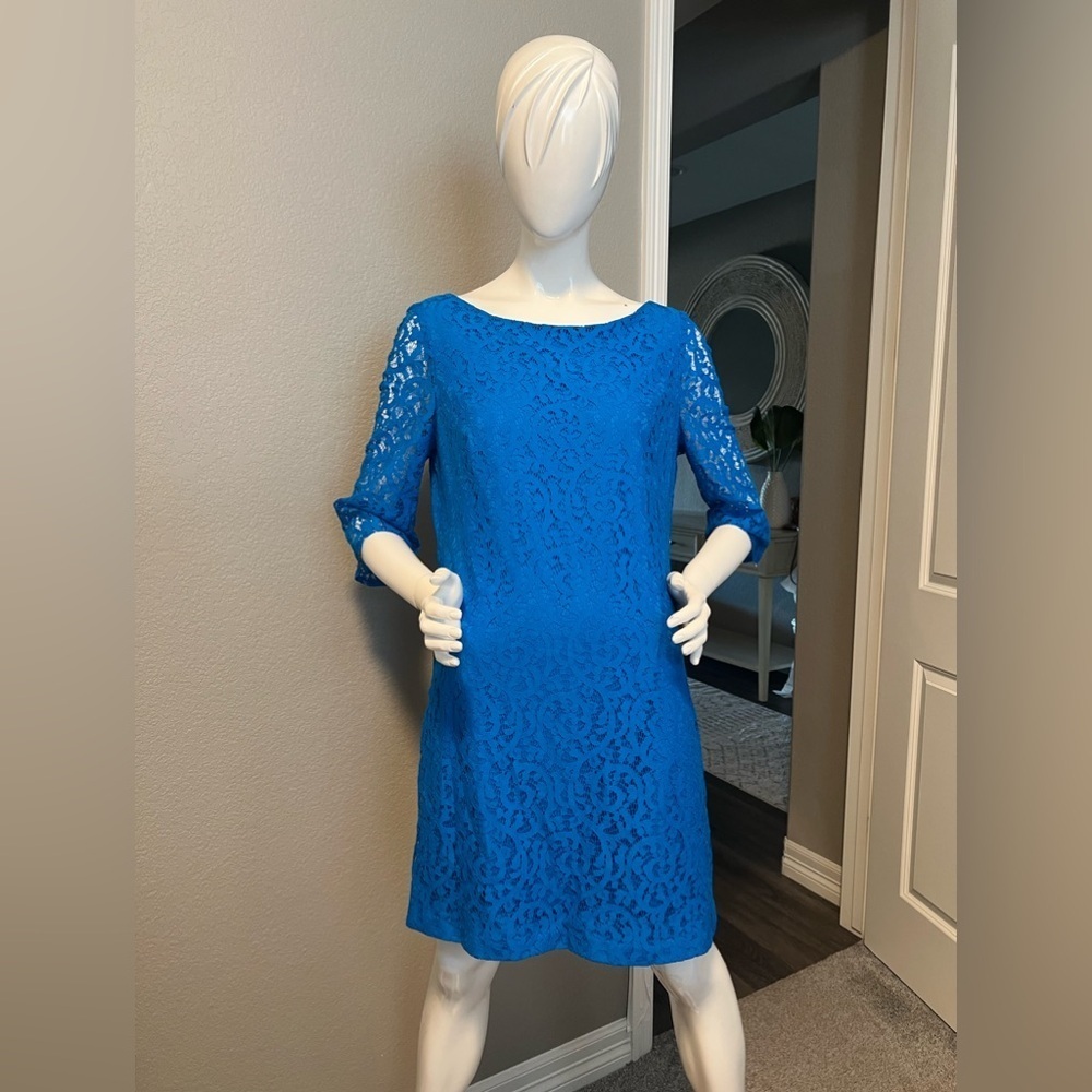 Nine & CO Elegant Blue Lace Dress Size 16